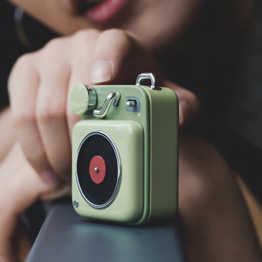 Retro small speaker car mini speaker - HZ Mobile