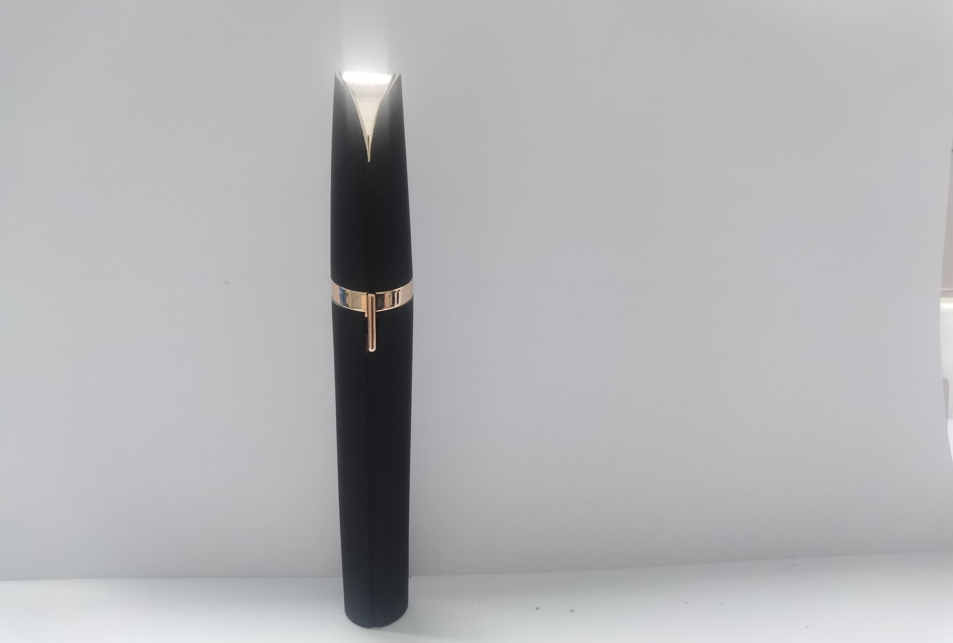 Mini Electric Eyebrow Trimmer – Painless Hair Remover with LED Light for Brows & Face - HZ Mobile